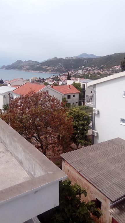 Apartments Dubrava 106 Добра вода Екстериор снимка
