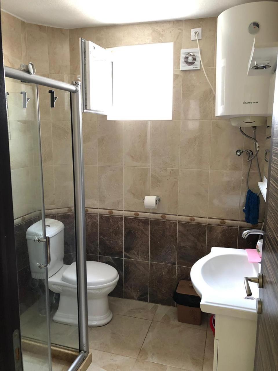 Apartments Dubrava 106 Добра вода Екстериор снимка